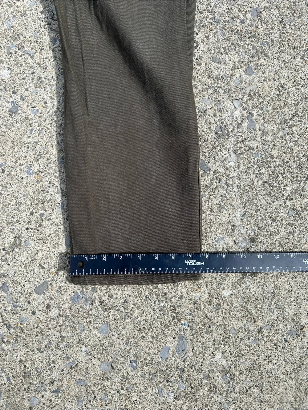 Vintage Levi's Dark Olive 550 relax fit Jeans